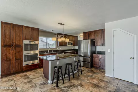 Kitchen - 8746 E Semple St, Tucson, AZ 85747 photo 5 of 6