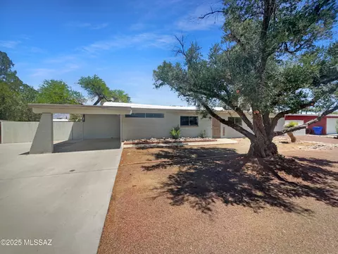 7051 E Rosewood St, Tucson, AZ 85710