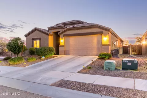 8611 N Peccary Creek Trl, Tucson, AZ 85742