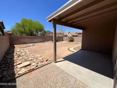 Exterior - 8758 E Mountain Spring Dr, Tucson, AZ 85747 photo 3 of 4