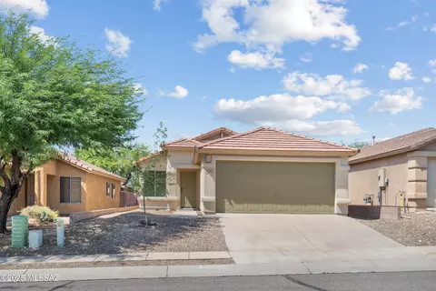 Exterior - 9969 E Apache Rain Dr, Tucson, AZ 85748 photo 4 of 5