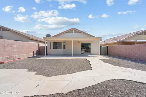 Exterior - 9969 E Apache Rain Dr, Tucson, AZ 85748 photo 2 of 5