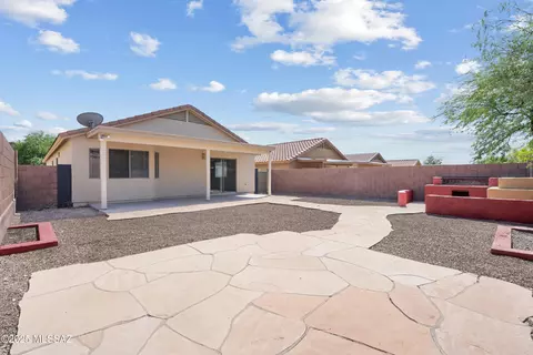 Exterior - 9969 E Apache Rain Dr, Tucson, AZ 85748 photo 3 of 5
