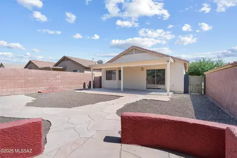 Exterior - 9969 E Apache Rain Dr, Tucson, AZ 85748 photo 1 of 5