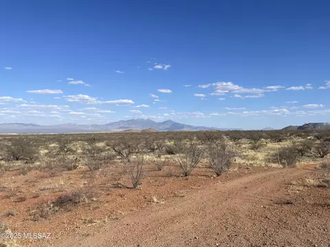S Wright Brothers Way, Sahuarita, AZ 85629