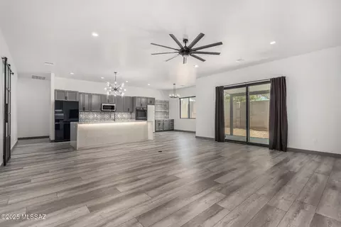 Living - 9042 E Maple Leaf Dr, Tucson, AZ 85710 photo 2 of 3