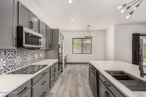 Kitchen - 9042 E Maple Leaf Dr, Tucson, AZ 85710 photo 2 of 2