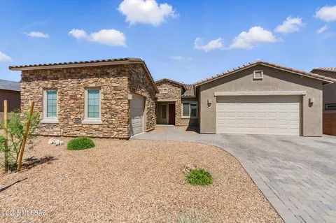7948 S Desert Indigo Dr, Tucson, AZ 85747