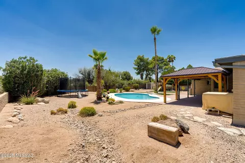 Exterior - 8430 E Wrightstown Rd, Tucson, AZ 85715 photo 6 of 12