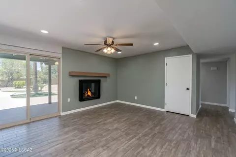 Living - 8430 E Wrightstown Rd, Tucson, AZ 85715 photo 5 of 5
