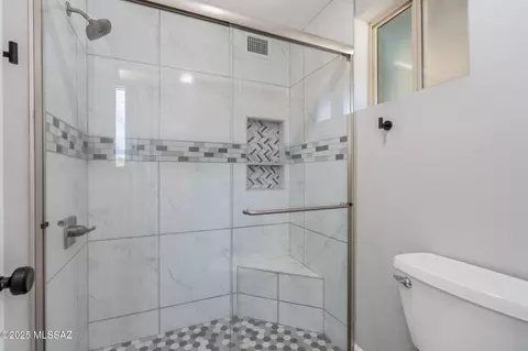 Bath - 8430 E Wrightstown Rd, Tucson, AZ 85715 photo 2 of 4