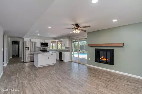 Living - 8430 E Wrightstown Rd, Tucson, AZ 85715 photo 2 of 5