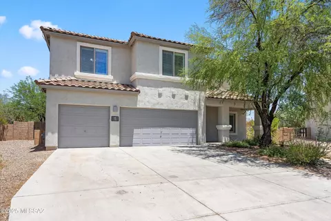 6 W Calle Bayeta, Sahuarita, AZ 85629