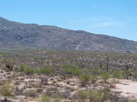 4198 S Saguaro Monument Pl, Tucson, AZ 85730