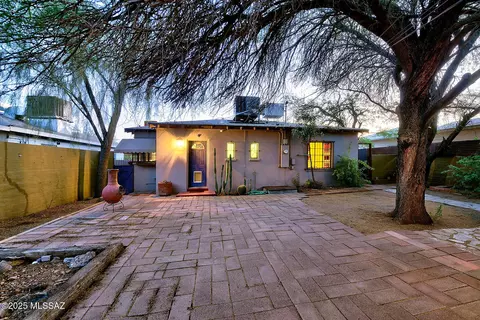 Exterior - 1708 E 9th St, Tucson, AZ 85719 photo 5 of 13