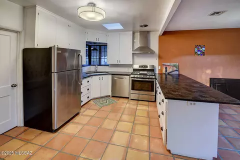 Kitchen - 1708 E 9th St, Tucson, AZ 85719 photo 4 of 7