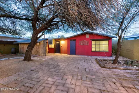 Exterior - 1708 E 9th St, Tucson, AZ 85719 photo 8 of 13