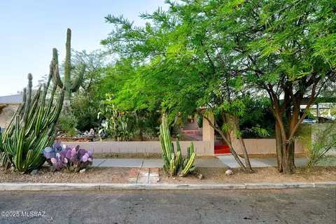 1708 E 9th St, Tucson, AZ 85719