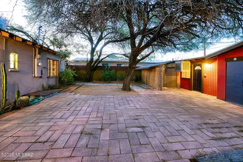 Exterior - 1708 E 9th St, Tucson, AZ 85719 photo 6 of 13