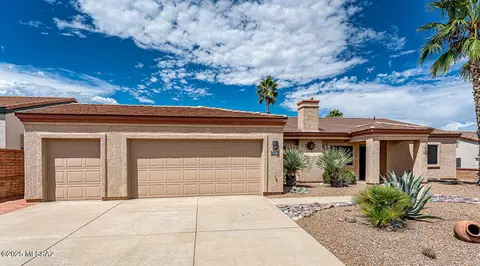 1596 W Vista Ridge Dr, Green Valley, AZ 85622
