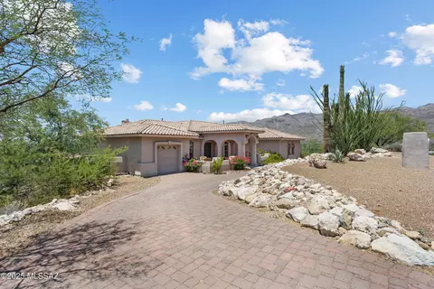 4101 Larkspur Rd, Tucson, AZ 85749