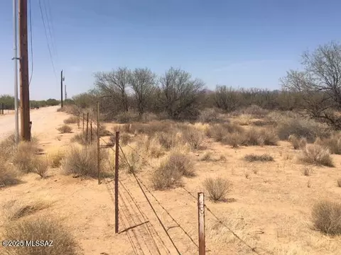 12760 W Carolyn Ln, Tucson, AZ 85735