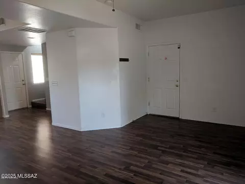 Living - 2875 E Vespers Pl, Tucson, AZ 85716 photo 1 of 4