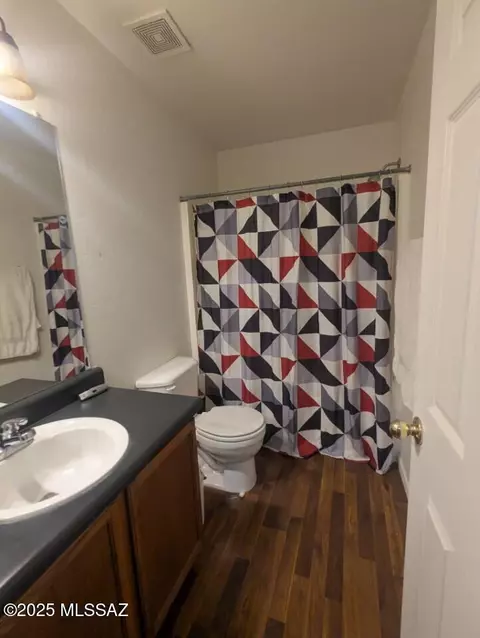 Bath - 2875 E Vespers Pl, Tucson, AZ 85716 photo 3 of 3