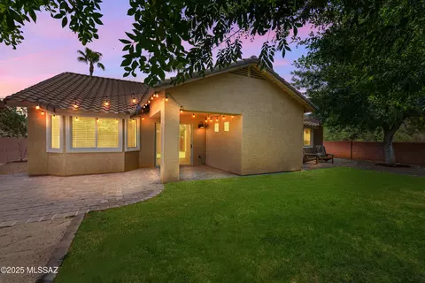 1026 E Madera Estates Ln, Sahuarita, AZ 85629