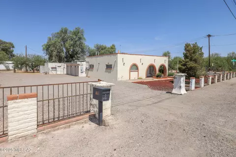 6702 S Nogales Hwy, Tucson, AZ 85756