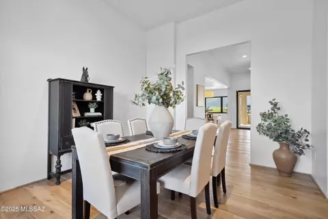 Dining - 3961 N Red Ruby Ln, Tucson, AZ 85749 photo 1 of 4