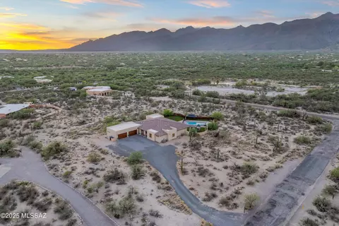 3961 N Red Ruby Ln, Tucson, AZ 85749