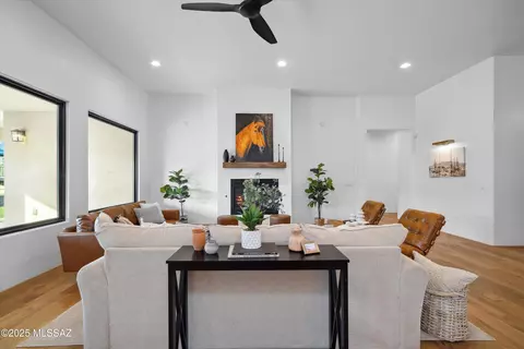 Living - 3961 N Red Ruby Ln, Tucson, AZ 85749 photo 4 of 5
