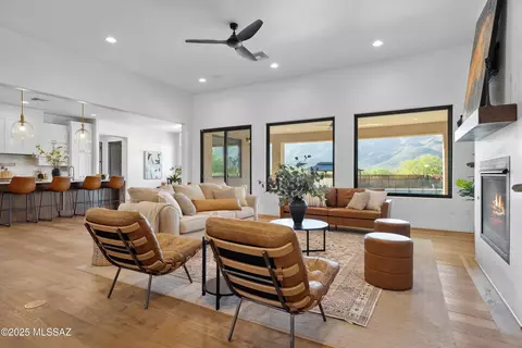 Living - 3961 N Red Ruby Ln, Tucson, AZ 85749 photo 2 of 5