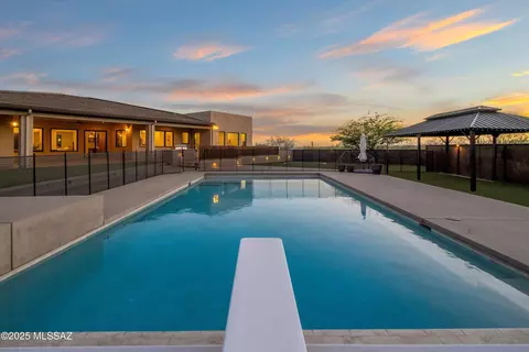 Exterior - 3961 N Red Ruby Ln, Tucson, AZ 85749 photo 4 of 6