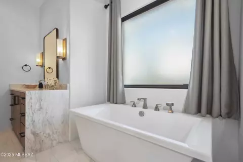 Bath - 3961 N Red Ruby Ln, Tucson, AZ 85749 photo 3 of 6