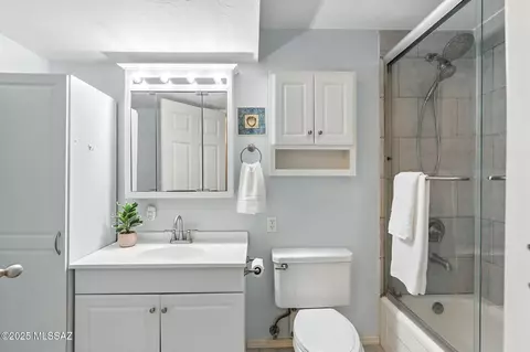 Bath - 8428 Eli St, Tucson, AZ 85710 photo 4 of 5