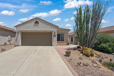 582 W Calle Media Luz, Sahuarita, AZ 85629