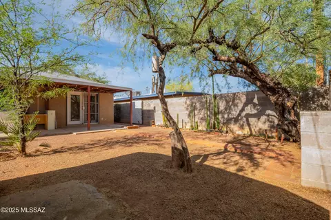 Exterior - 1818 E Mitchell St, Tucson, AZ 85719 photo 7 of 8