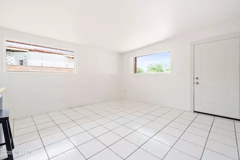 Living - 1818 E Mitchell St, Tucson, AZ 85719 photo 2 of 5