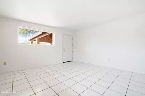 Living - 1818 E Mitchell St, Tucson, AZ 85719 photo 3 of 5