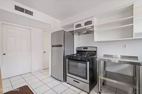 Kitchen - 1818 E Mitchell St, Tucson, AZ 85719 photo 2 of 4