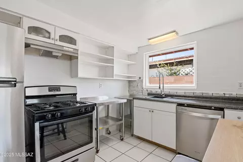 Kitchen - 1818 E Mitchell St, Tucson, AZ 85719 photo 3 of 4