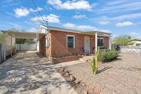 438 E Alturas St, Tucson, AZ 85705