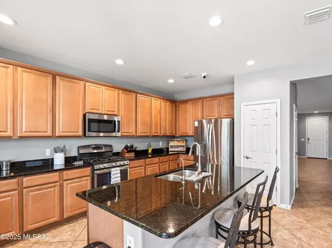 11471 E Squash Blossom Loop, Tucson, AZ 85747 photo 13