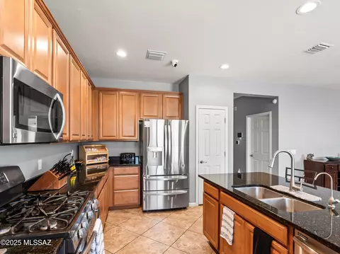 11471 E Squash Blossom Loop, Tucson, AZ 85747 photo 10
