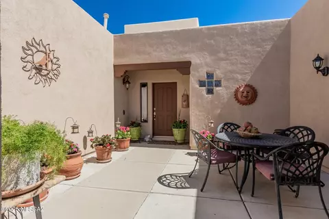 39895 Horse Run Dr, Tucson, AZ 85739