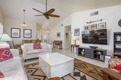 64304 E Round Robin Ln, Saddlebrooke, AZ 85739