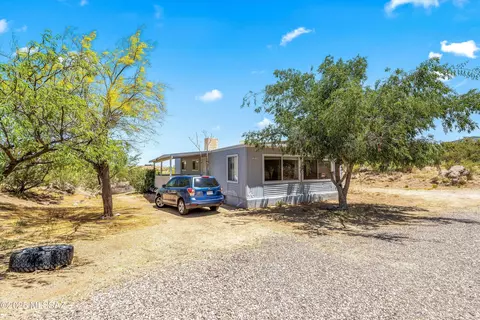 2040 W Beverly Cir, Oracle, AZ 85623