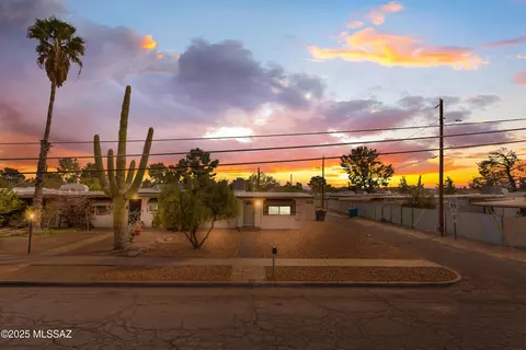 5053 S Mountain Ave, Tucson, AZ 85706